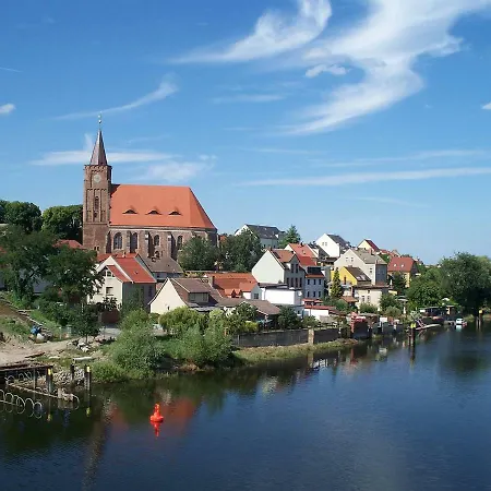 Am Marktplatz I * Айзенхюттенштадт